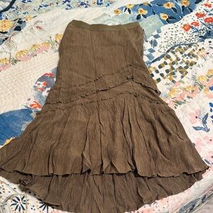 Miss Me High-Low Skirt in Rich Green/Brown